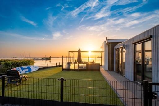 Luxus Cube Meerblick Veluwemeer Am Strand In Erster Reihe Hulshorst Exterior photo